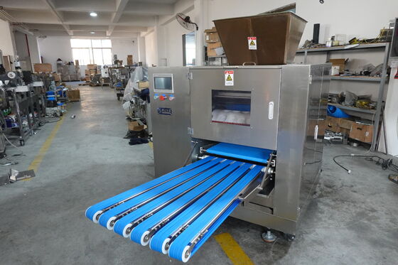 Buon prezzo Formatrice arrotondatrice per impasto CNC 10800 pezzi/ora in linea